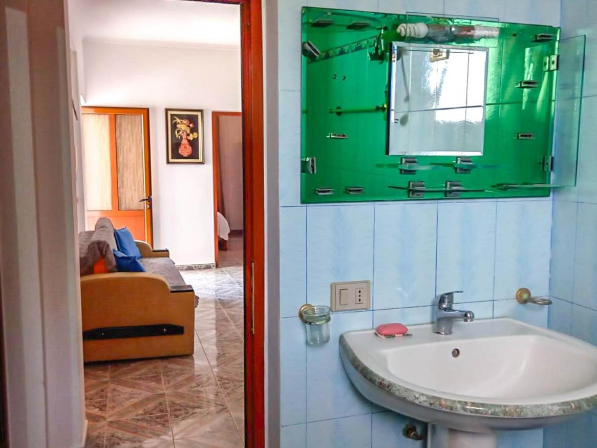 Vlorë Sea View Apartments מראה חיצוני תמונה