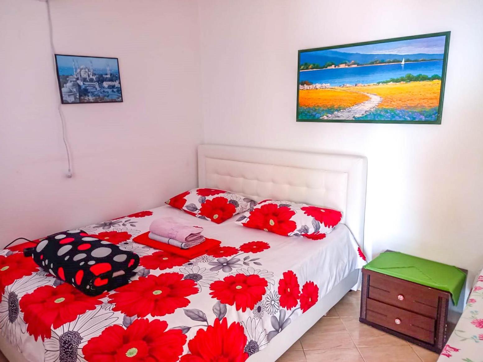 Vlorë Sea View Apartments חדר תמונה